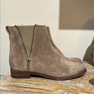 FRYE Suede Carly zip Chelsea boots